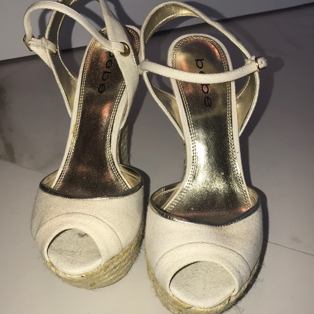 White wedges